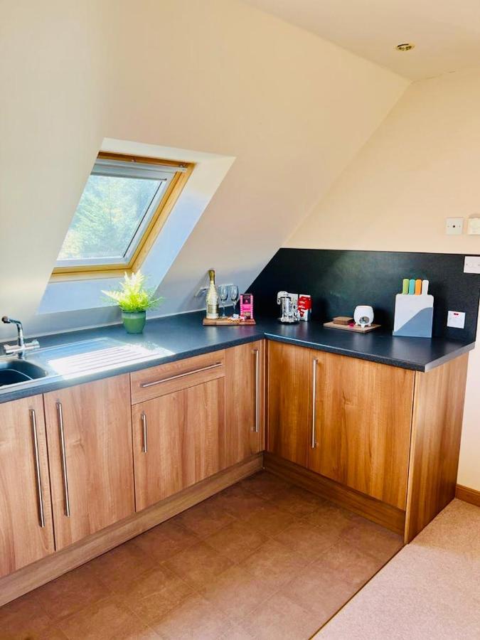 Appartamento 1 Loch Ness Heights Inverness Esterno foto